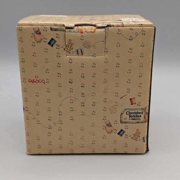 Cherished Teddies Ingrid "Bundled-Up with Warm Wishes" (617237) 1994 - Picture 9 of 10